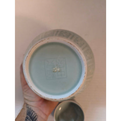 Vintage Chinese Celadon Ginger Jar Chinoiserie Pale Green Ceramic Urn Vase 6"