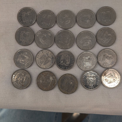 Ecuador 1 Sucre 1981-D Nickel Clad Steel Coins Bulk Collection Lot of 20