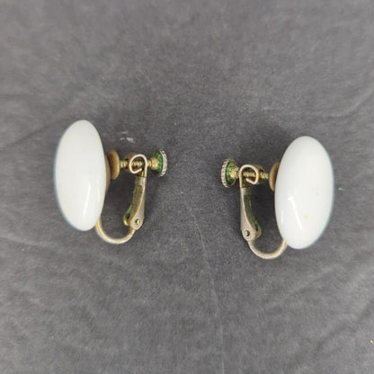 Vintage White Round Flat Disc Screw Back Earrings Retro Jewelry Minimalist 1950s