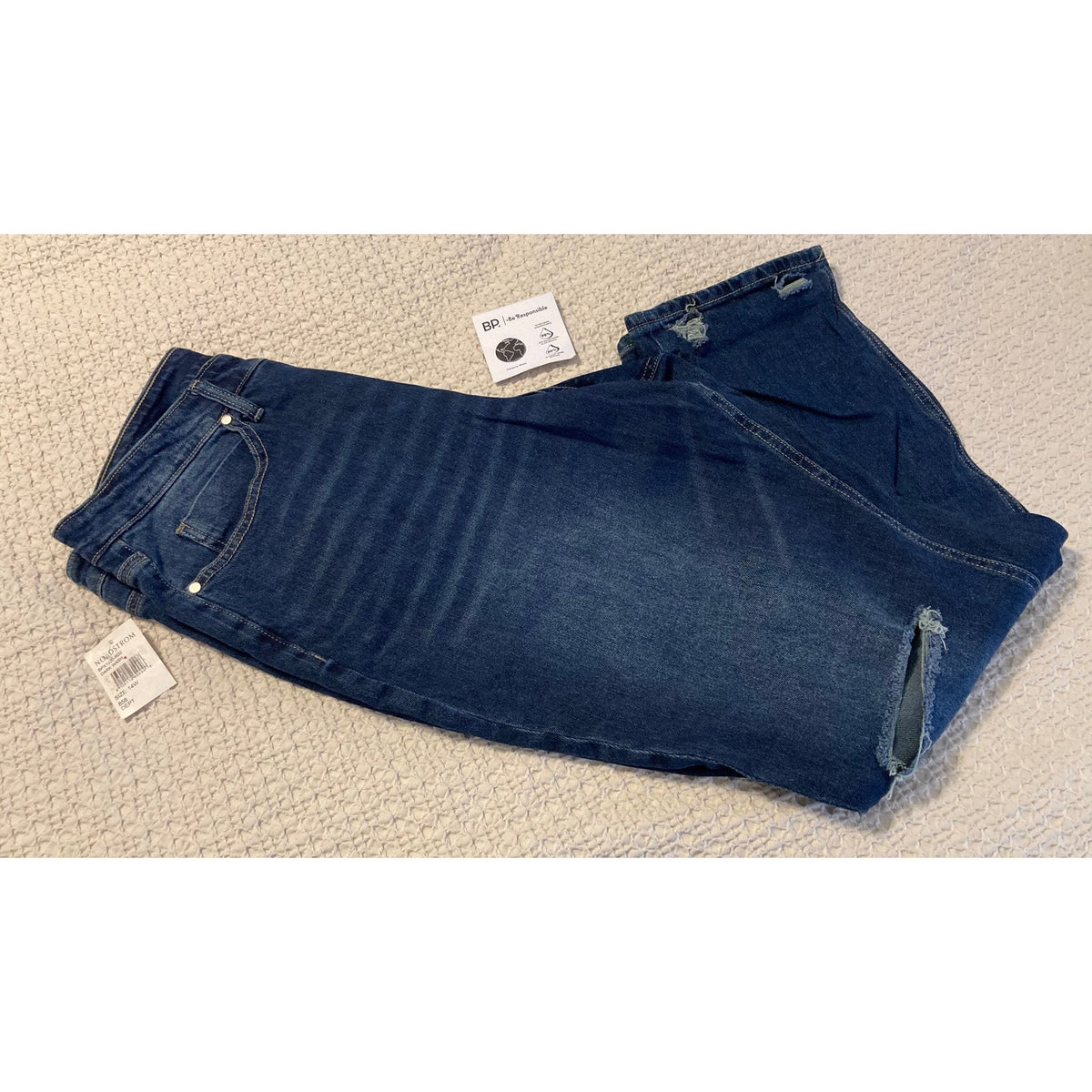 BP Ripped Knee Distressed Zip Fly Denim Jeans Sz 14W in Dark Wash NWT