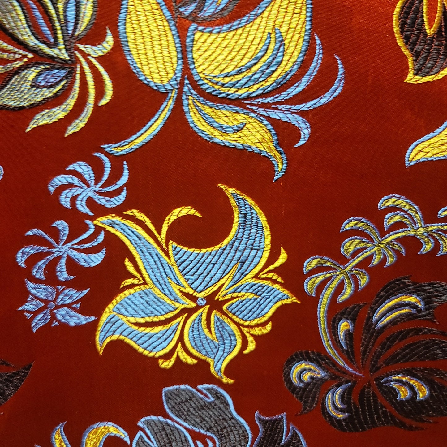 ODO Heavily embroidered silken feel mens shirt red floral Large short sleeve