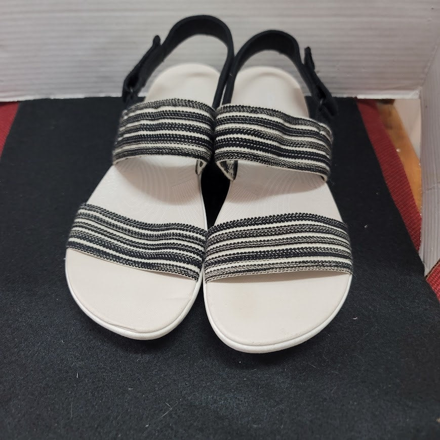 Clarks Arla Stroll Size 12 Sandals Elastic adjustable Strap White Black Stripes