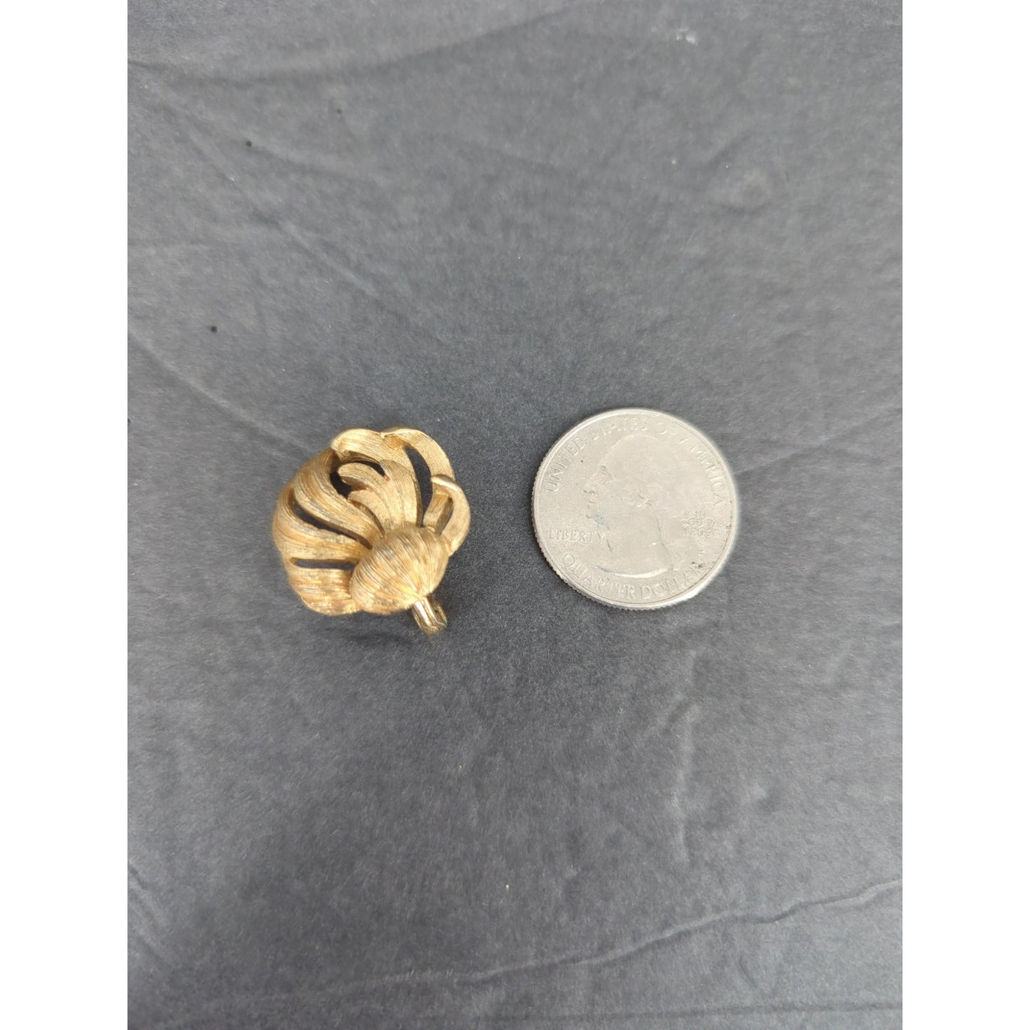 Vintage Monet Signed Gold Tone Swirl Knot Clip On Earrings Retro 1960s MCM