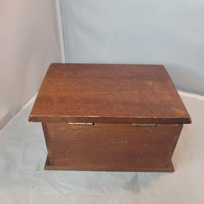 Small wood jewelry box
