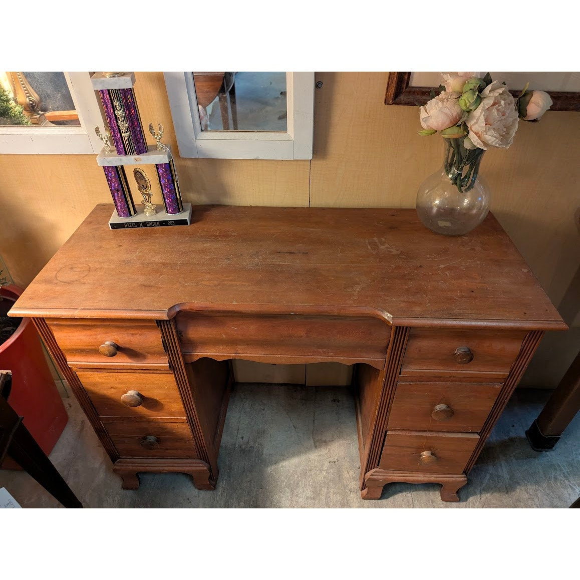 SECONDHAND SANDIES: 6 Drawer Petite Kneehole Desk Vanity