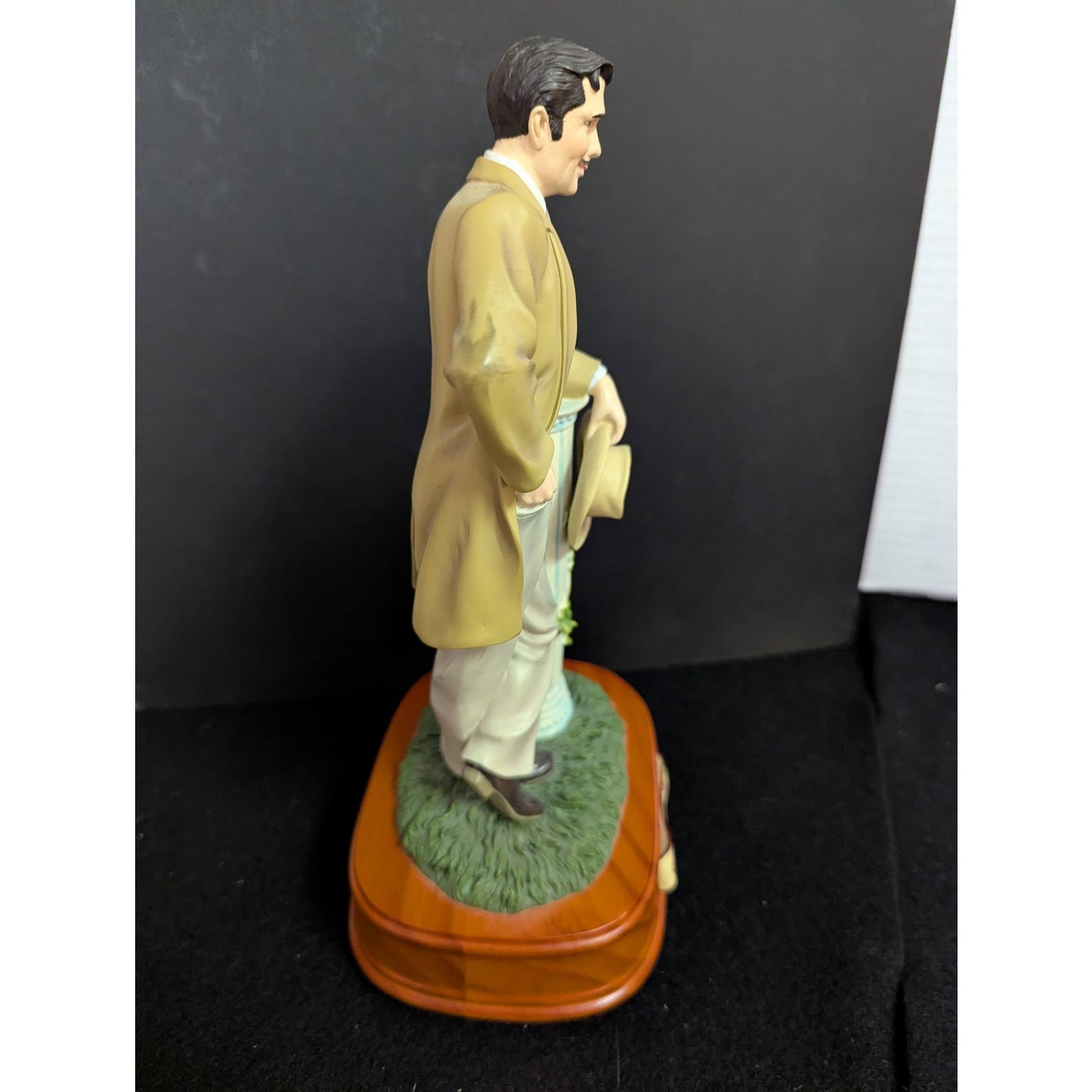 Vintage Kitschy Gone With The Wind Rhett Butler Musical Figurine
