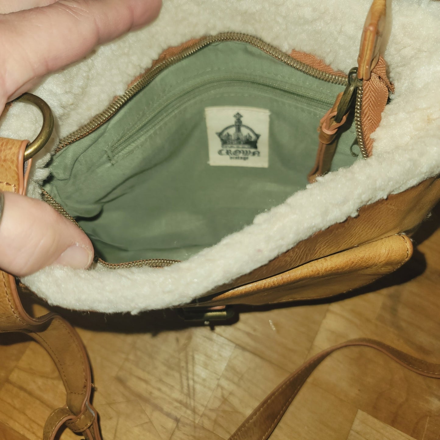Crown Vintage faux textured leather and fleece shoulder bag crossbody adjustable