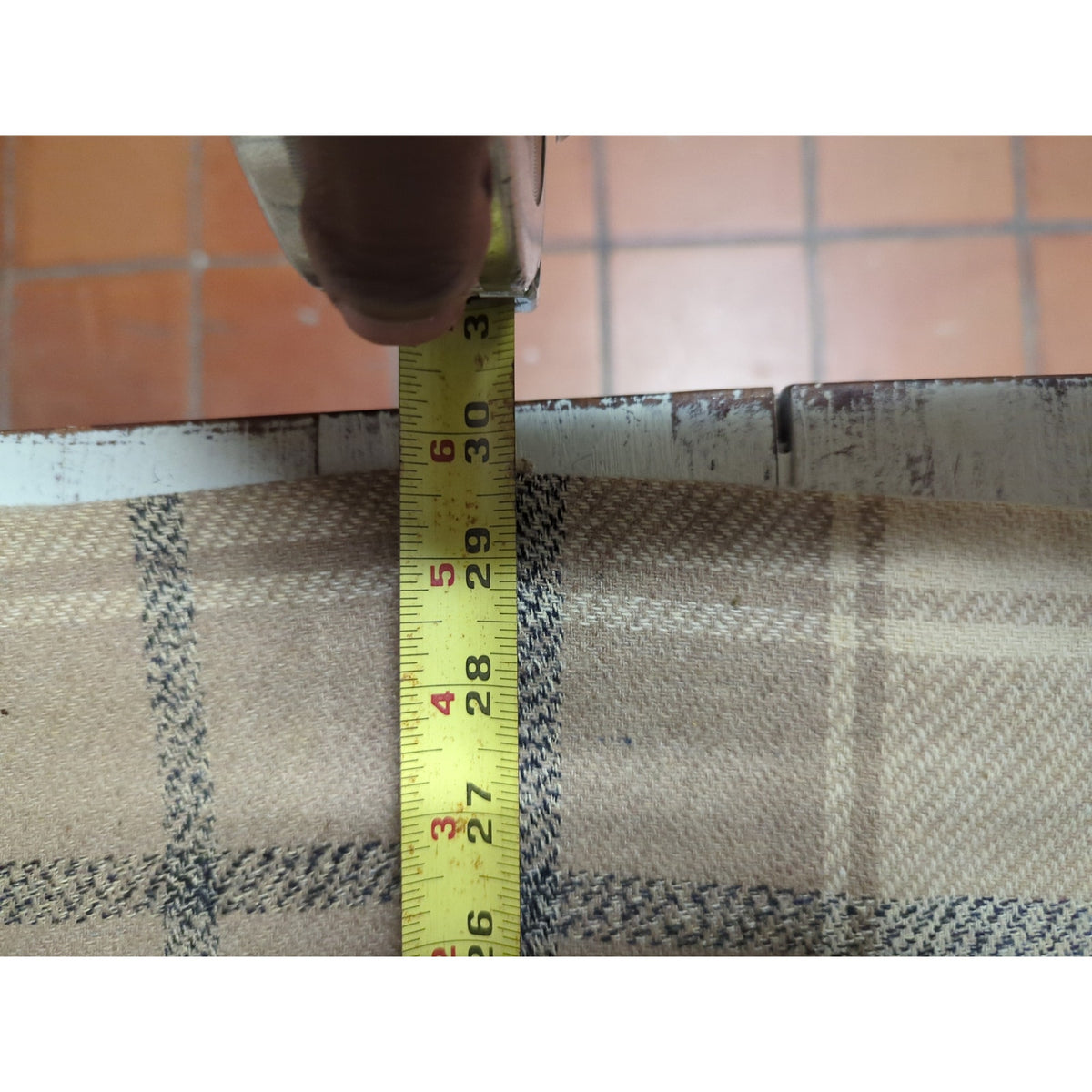 Vintage 70s Plaid Knee LengthSkirt Academia Beige Tartan Pleated Size Medium