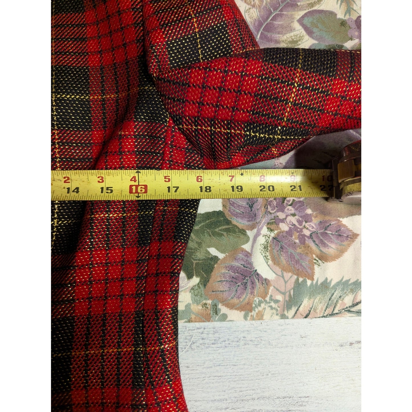Vintage Anne Klein II Red Tartan Plaid Velvet Collar Blazer 8 Petite Wide lapel