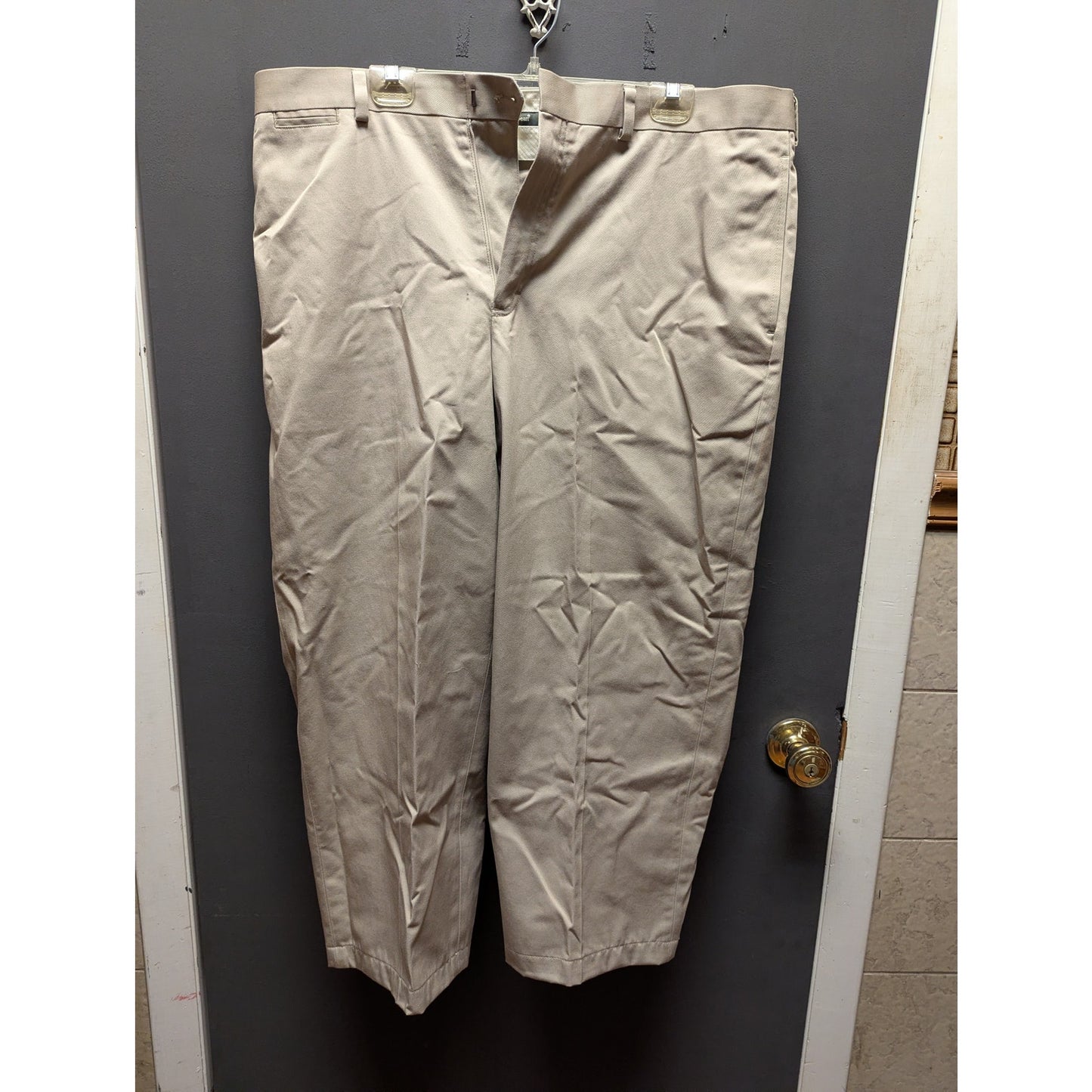 L.L.Bean Beige Natural Fit Pants Men Size 40x30