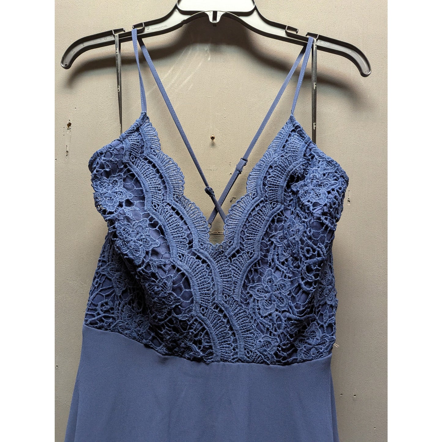 Lulus Madalyn Navy Blue Crochet Lace Bodice Chiffon Maxi Gown Dress Medium NEW