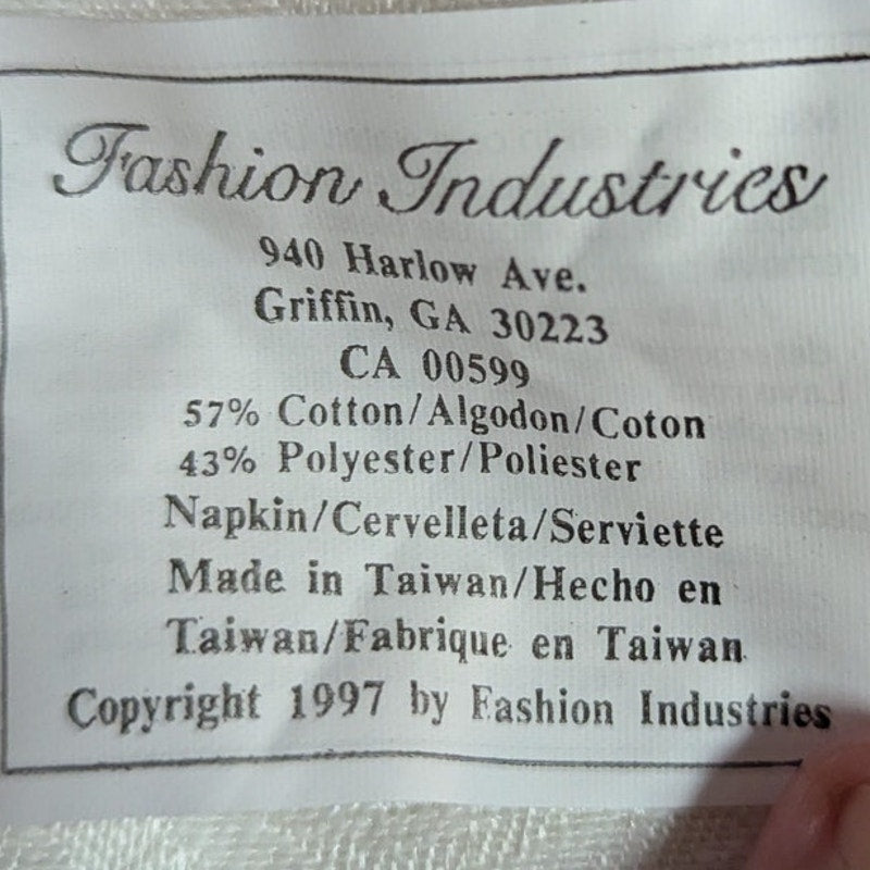 Vintage Fashion Industries White Jacquard Damask Napkins Set of 6 Floral 17"
