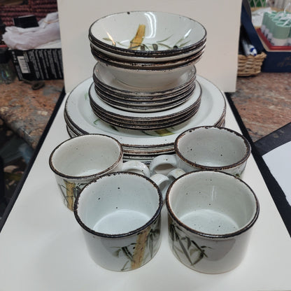 Rangoon Stonehenge Midwinter MCM service for FOUR plate bowl saucer cup bread