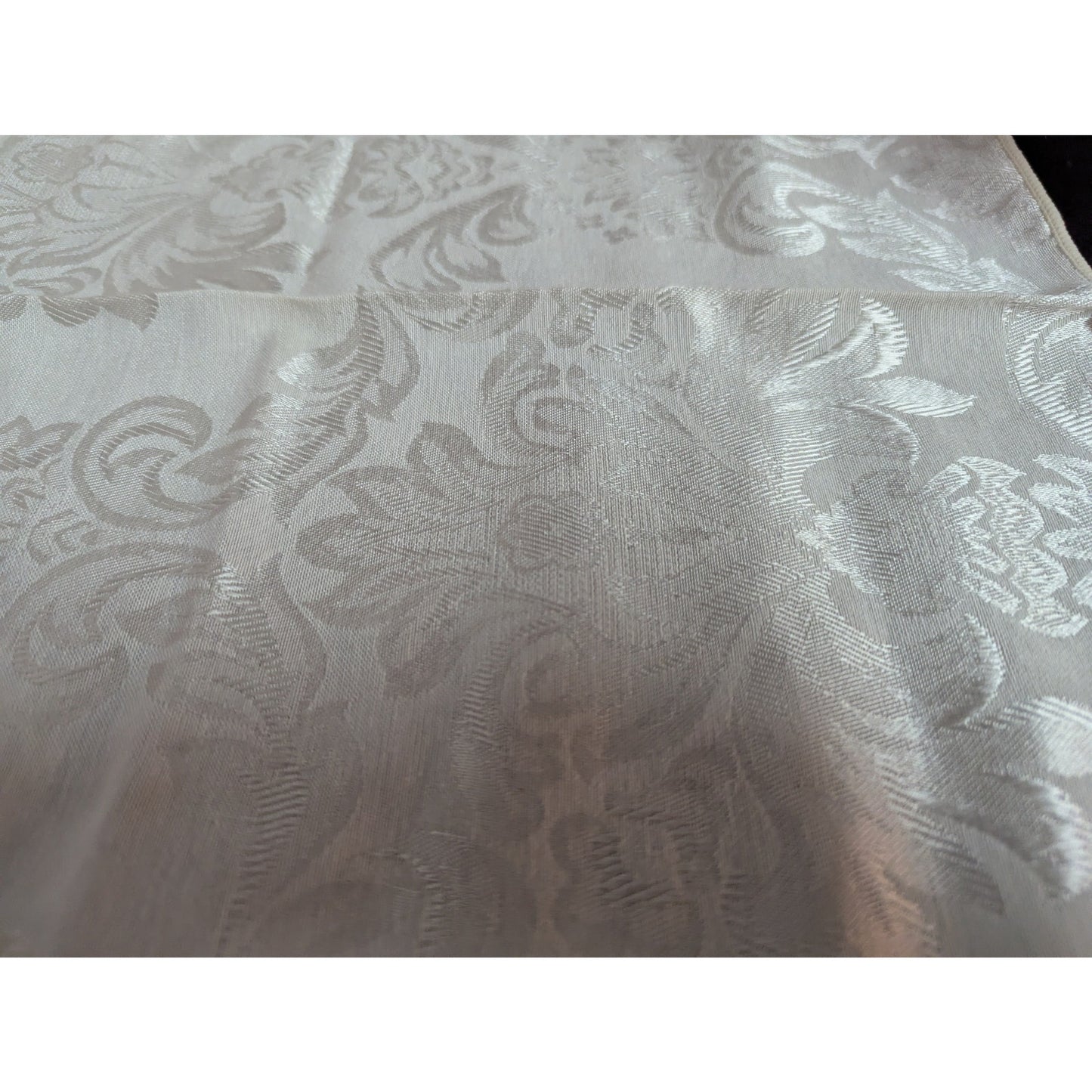 Vintage Fashion Industries White Jacquard Damask Napkins Set of 6 Floral 17"