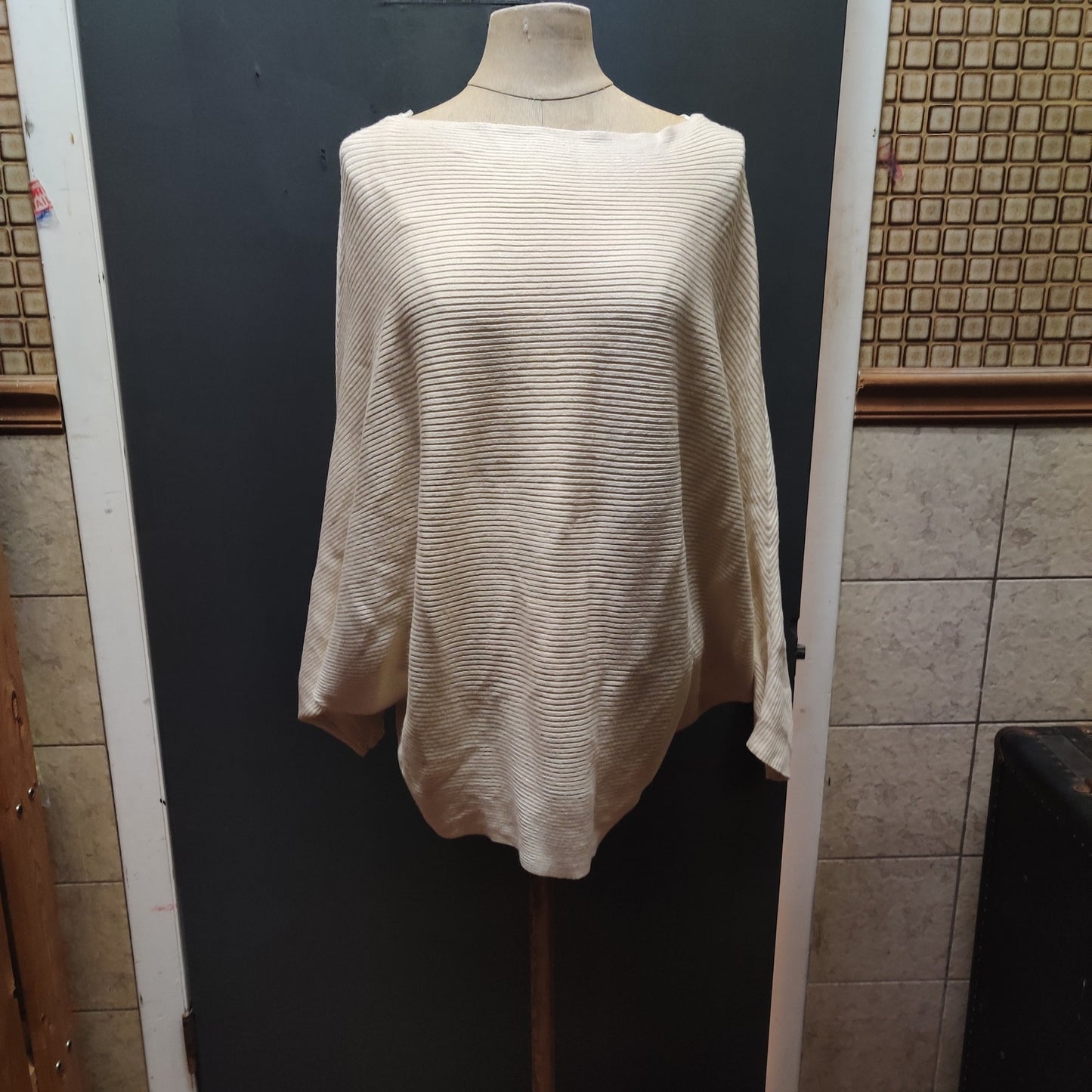 Cloth by Ed Nordstrom Rack Cream Rib Knit Poncho Sweater Casual Comfort Medium