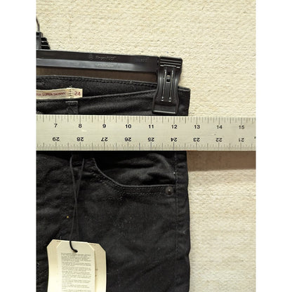 Levi's Women's 721 High Rise Skinny Jeans Size 24 Black
