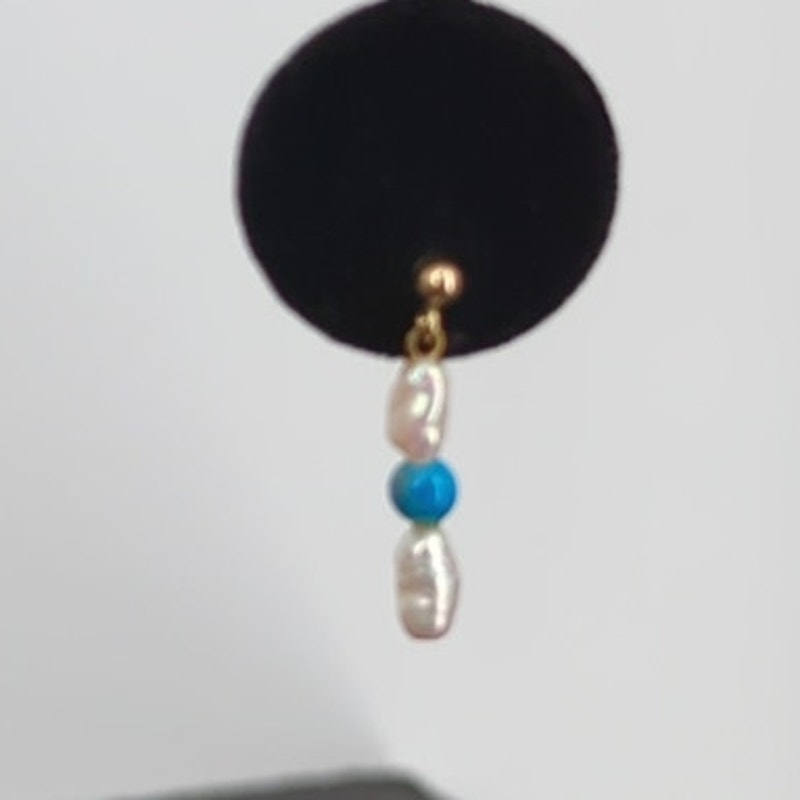 Vintage PIERCED Baroque 1" Earrings Freshwater Pearl blue bead dangle earrings