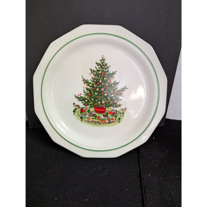 Vintage Octagonal Christmas Tree Dinner Plate Green Rim Holiday