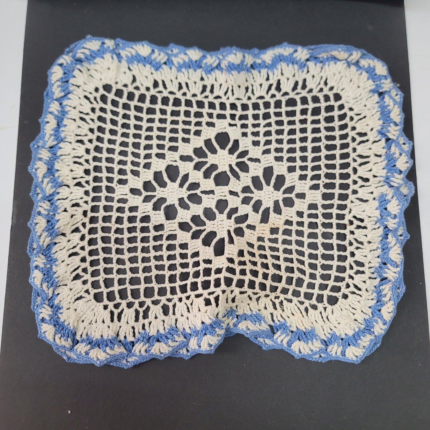 Vintage 2D raised cream and blue doily square handmade crochet