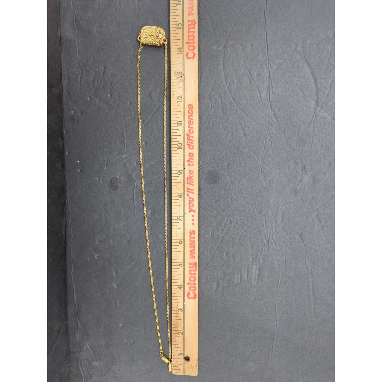 1928 Vintage Gold Tone Purse Pendant Long Chain Necklace Glam