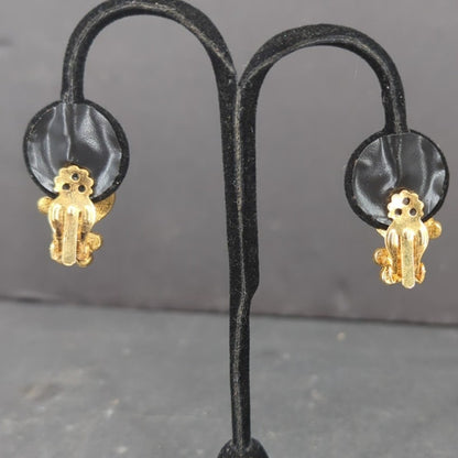 Vintage 1960s Mid Century Gold Tone Cream Enamel Dogwood Flower Clip On Earrings
