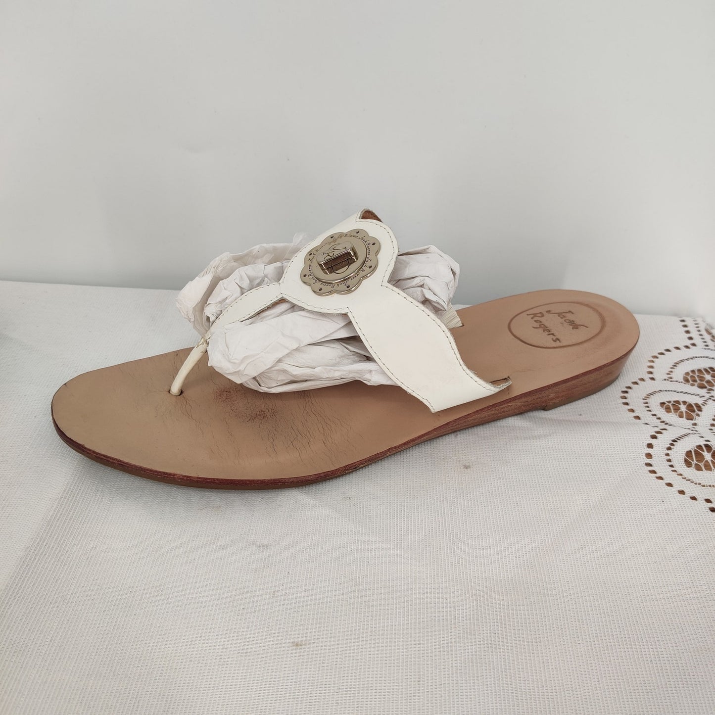 Jack Rogers White Platinum Medallion Flat Sandals Size 10 Preppy Resort