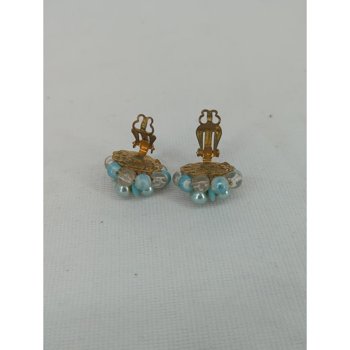 Vintage Japan Blue Peach Beaded Cluster Clip On Statement Earrings Faux Pearl