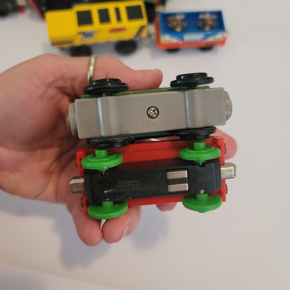 Lot of 7 Pre-owned Vintage Thomas & Friends Train and KidKraft train set pieces