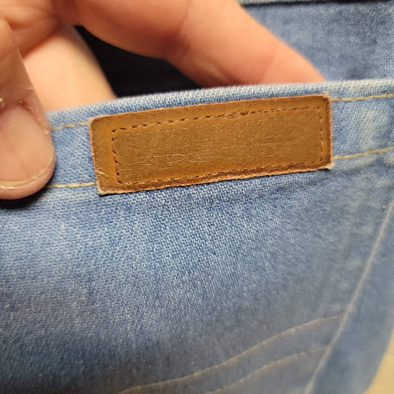 Vintage Comfort Action Sports Jeans Light wash 34" x 28" Mens