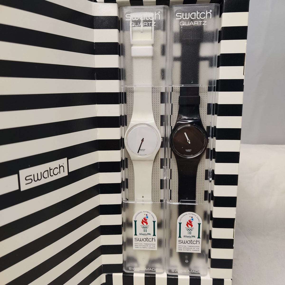 Swatch Vintage UNOPENED UNWORN Pair Black White GZS10 1995 Mint Condition