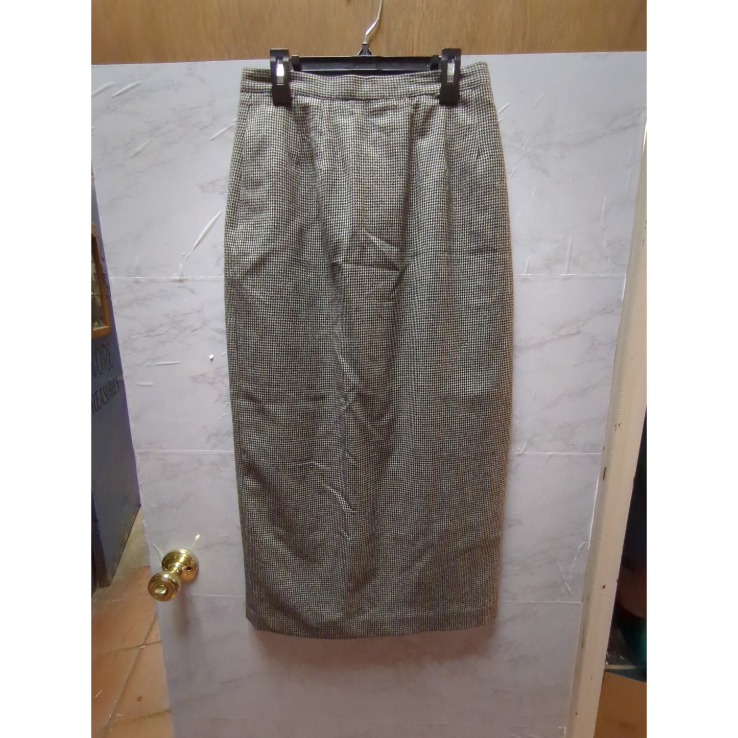 Parisian Signature Houndstooth 100% Wool Pencil Skirt Size 6 vintage Luxury
