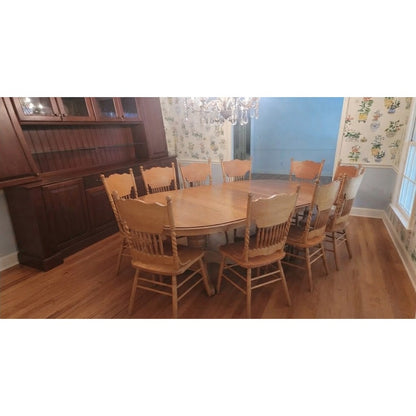Secondhand Sandies: IMMACULATE Oak table 2 Leaves w/ 10 spindle chairs