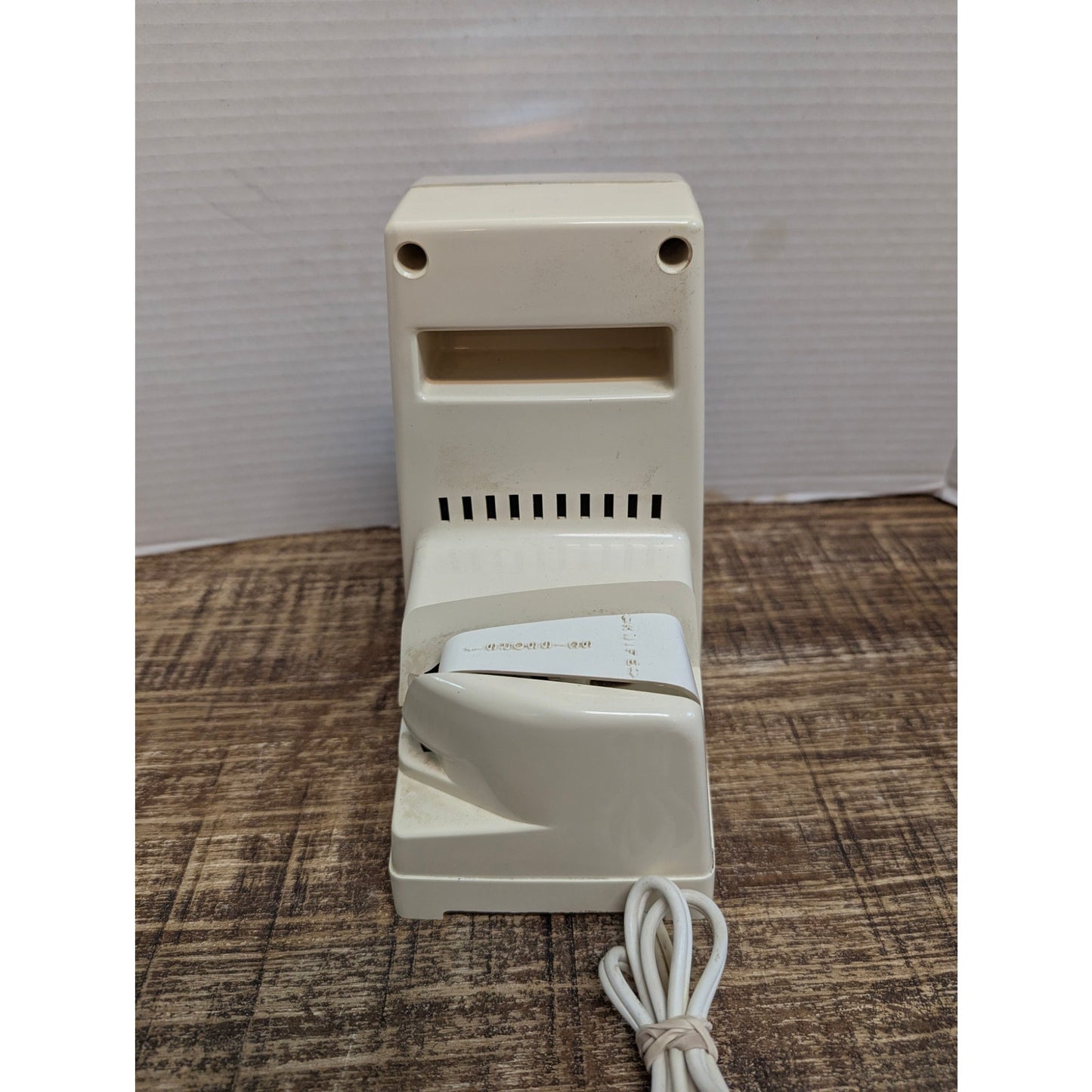 Vintage Oster Touch-A-Matic Can Opener & Knife Sharpener Model 556-06