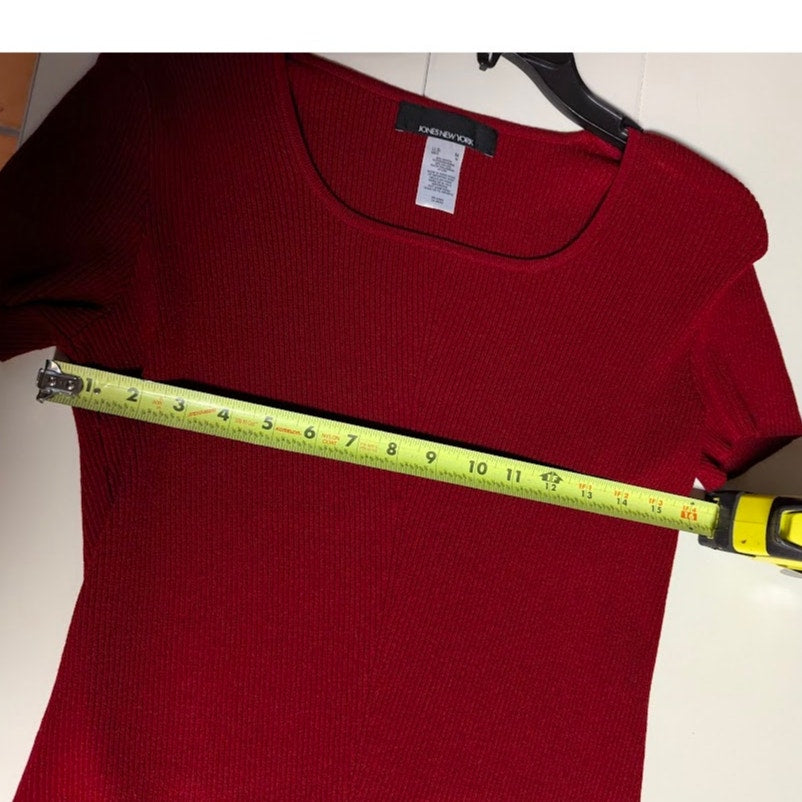 Jones New York Size Medium Casual short sleeve Scoop neck Knit Top Casual Preppy