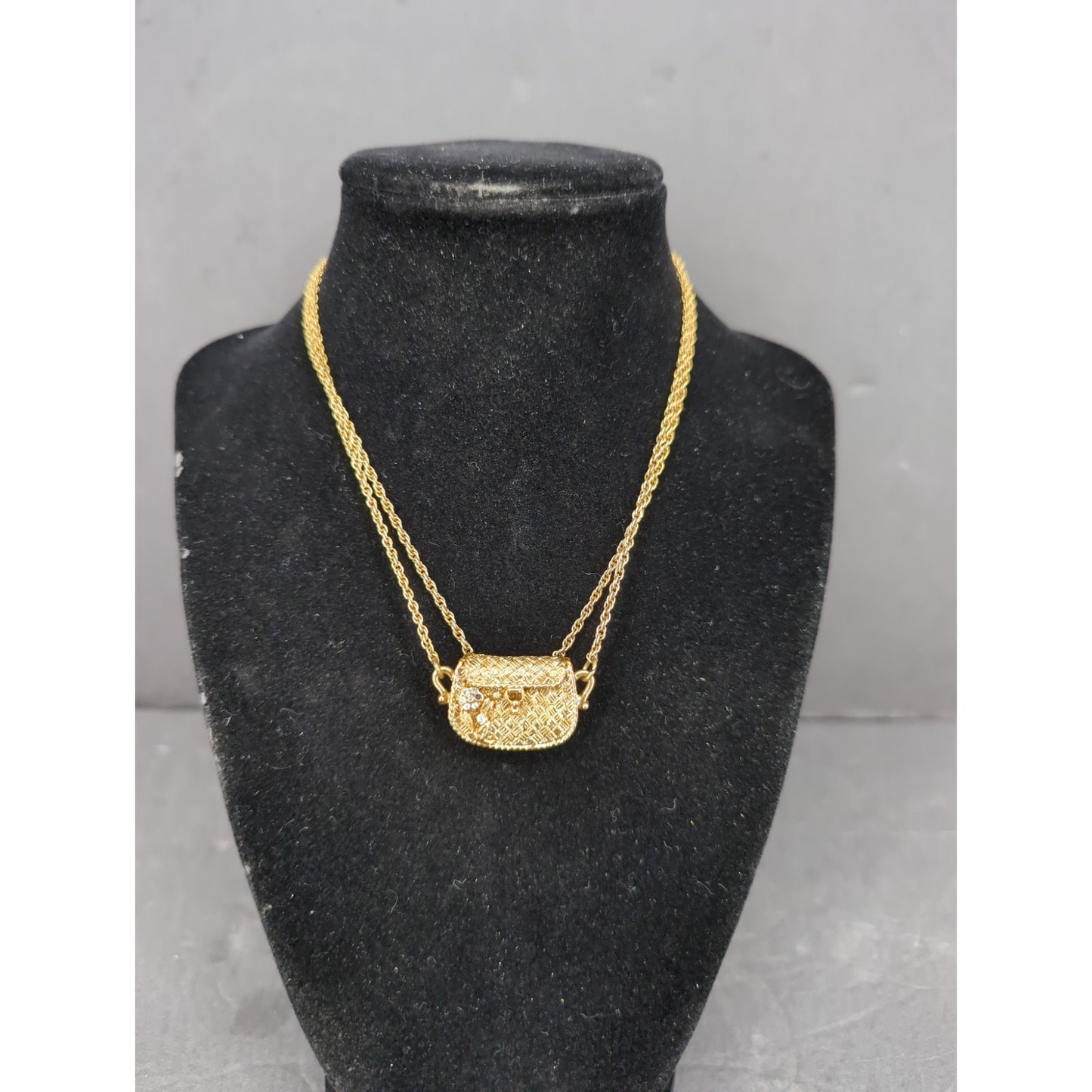 1928 Vintage Gold Tone Purse Pendant Long Chain Necklace Glam