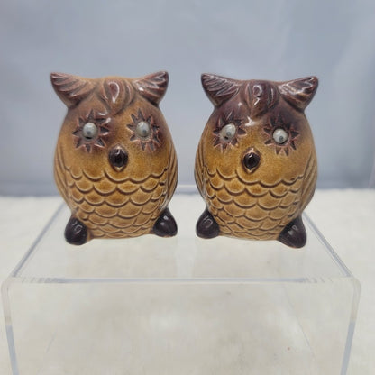 Pair Vintage Japan Brown Googly Eye Salt Pepper Shaker Collectible Kitsch OWLS