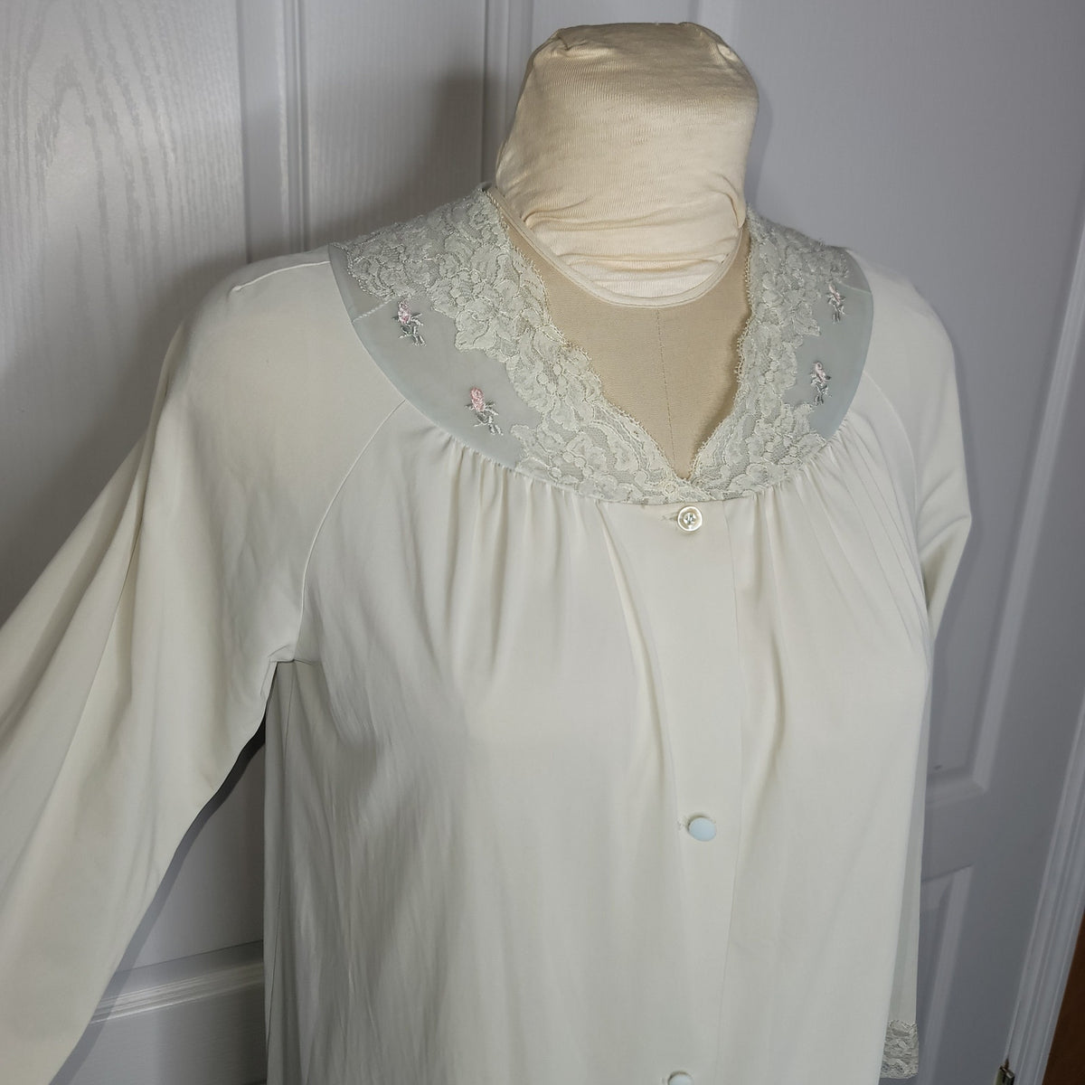 Vintage shadow line robe houseboat light blue lace maxi Small nylon full length