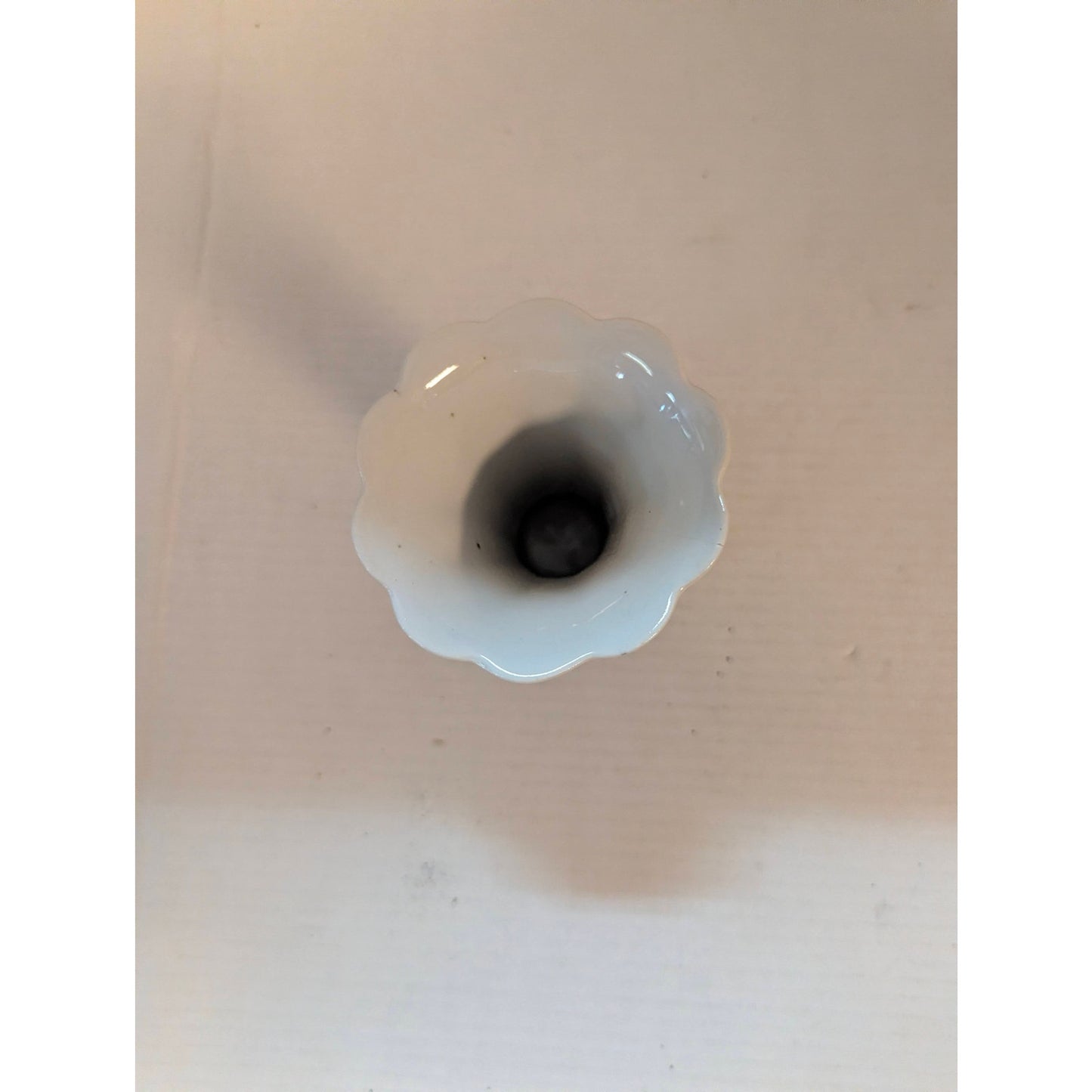 Vintage Blue and White Porcelain Flared Scalloped Trumpet Vase Thailand 6.25"