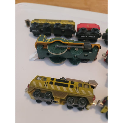Lot 10  Pre-owned Vintage Thomas & Friends Train Various Magnetic Wood Plastic