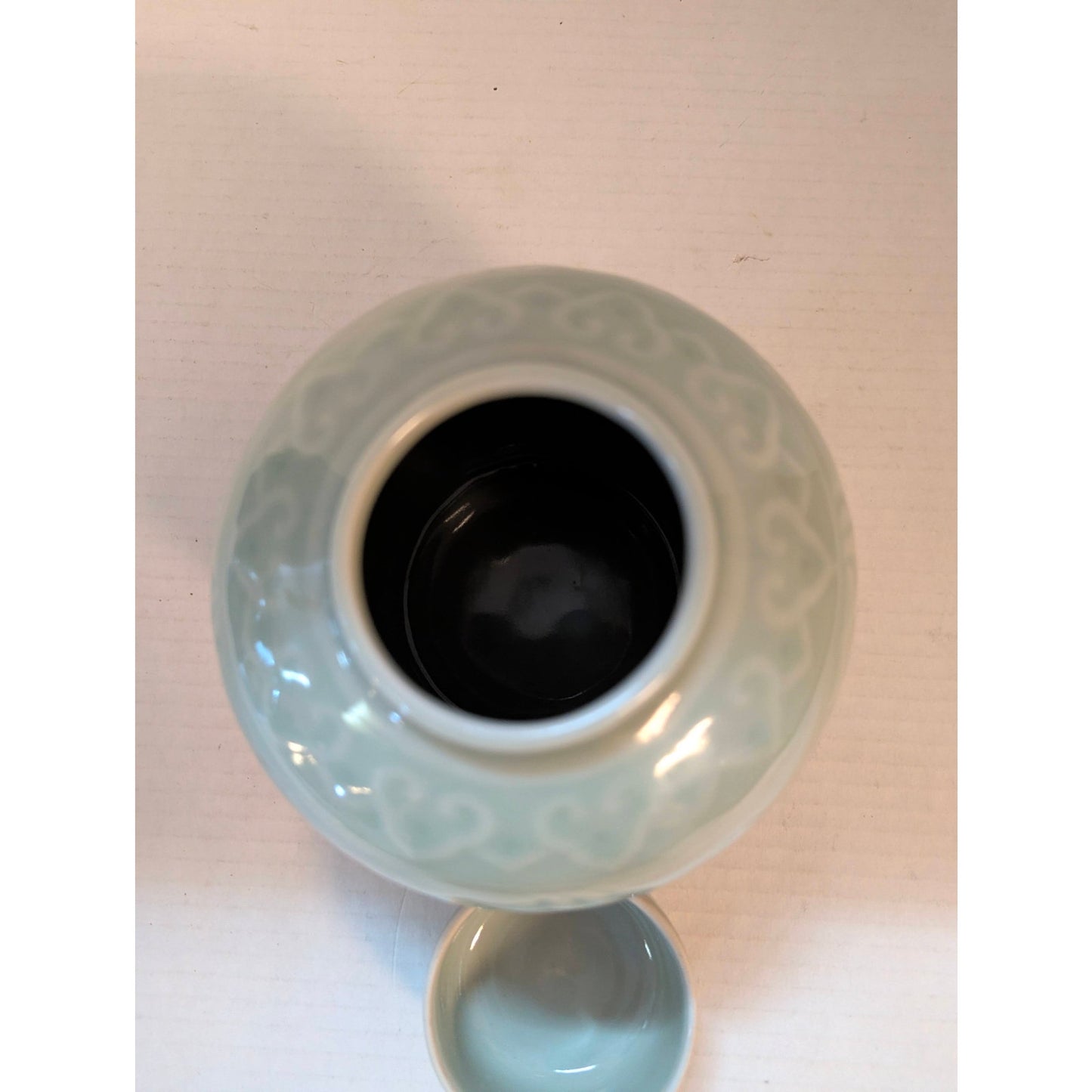 Vintage Chinese Celadon Ginger Jar Chinoiserie Pale Green Ceramic Urn Vase 6"