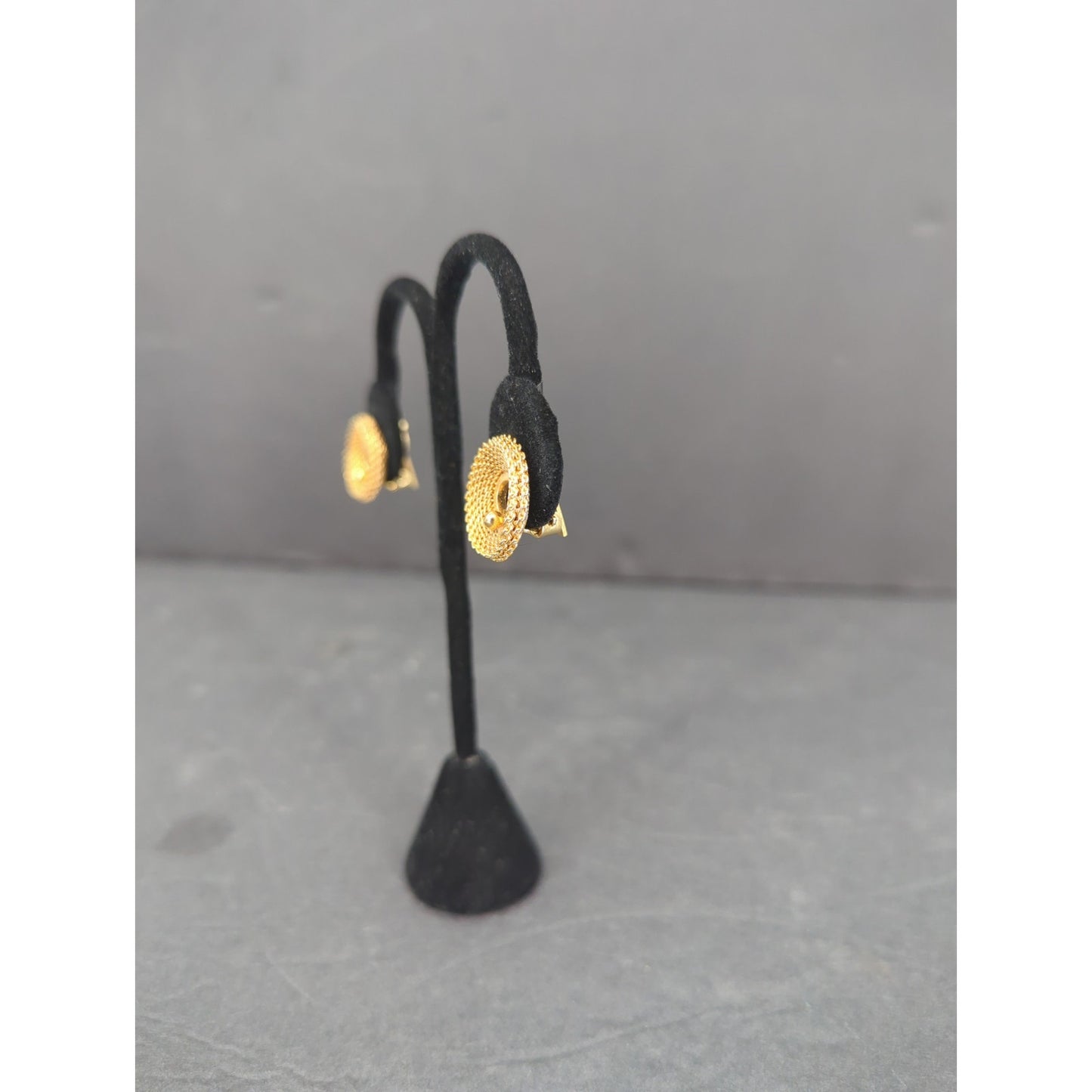 Vintage Gold Tone Cut out Chain Link Swirl Clip On Earrings Retro Modern