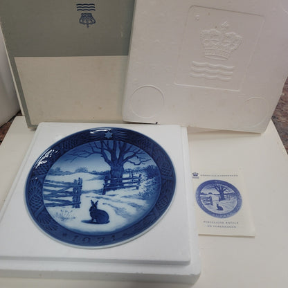 Royal Copenhagen 1971 Hare Rabbit in Winter  Plate Blue Collectors VINTAGE