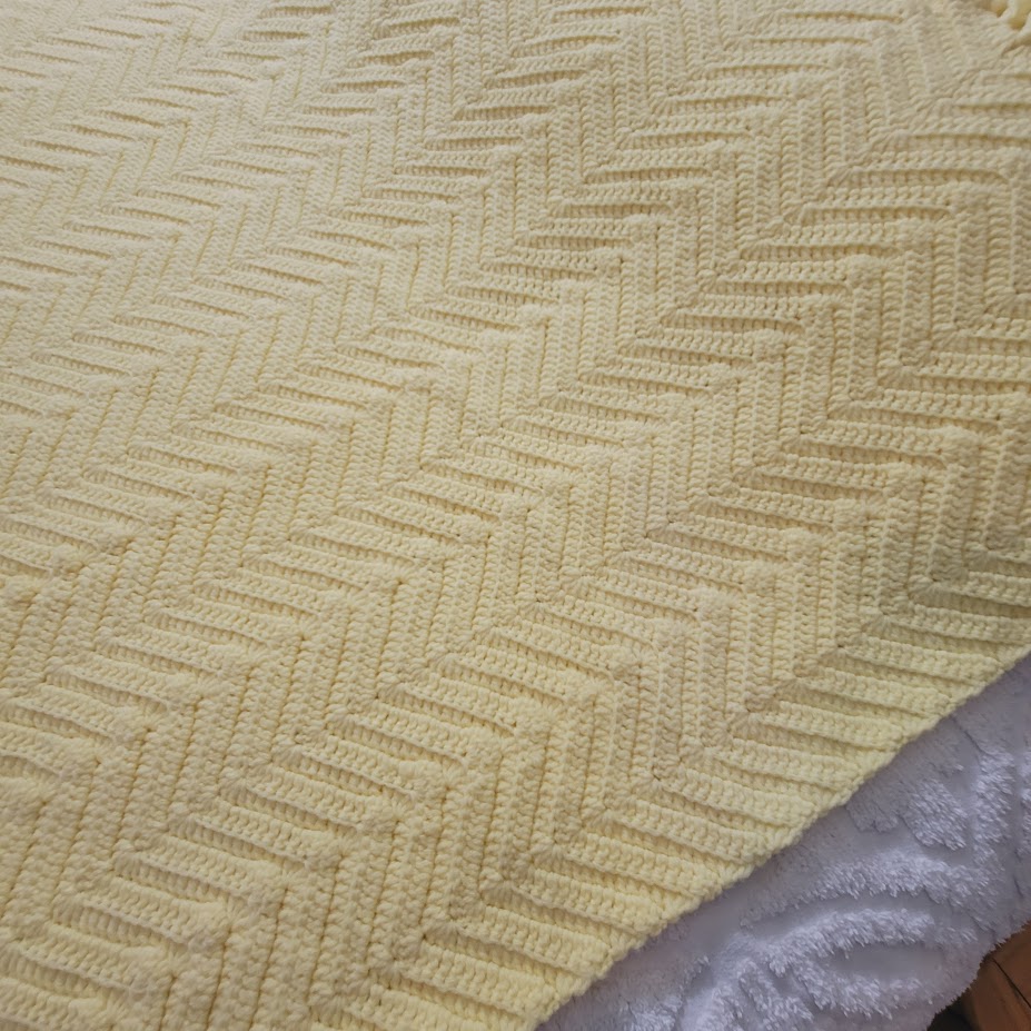 handmade Yellow afghan throw fringe chevron 50" x77" twin zigzag homestead retro