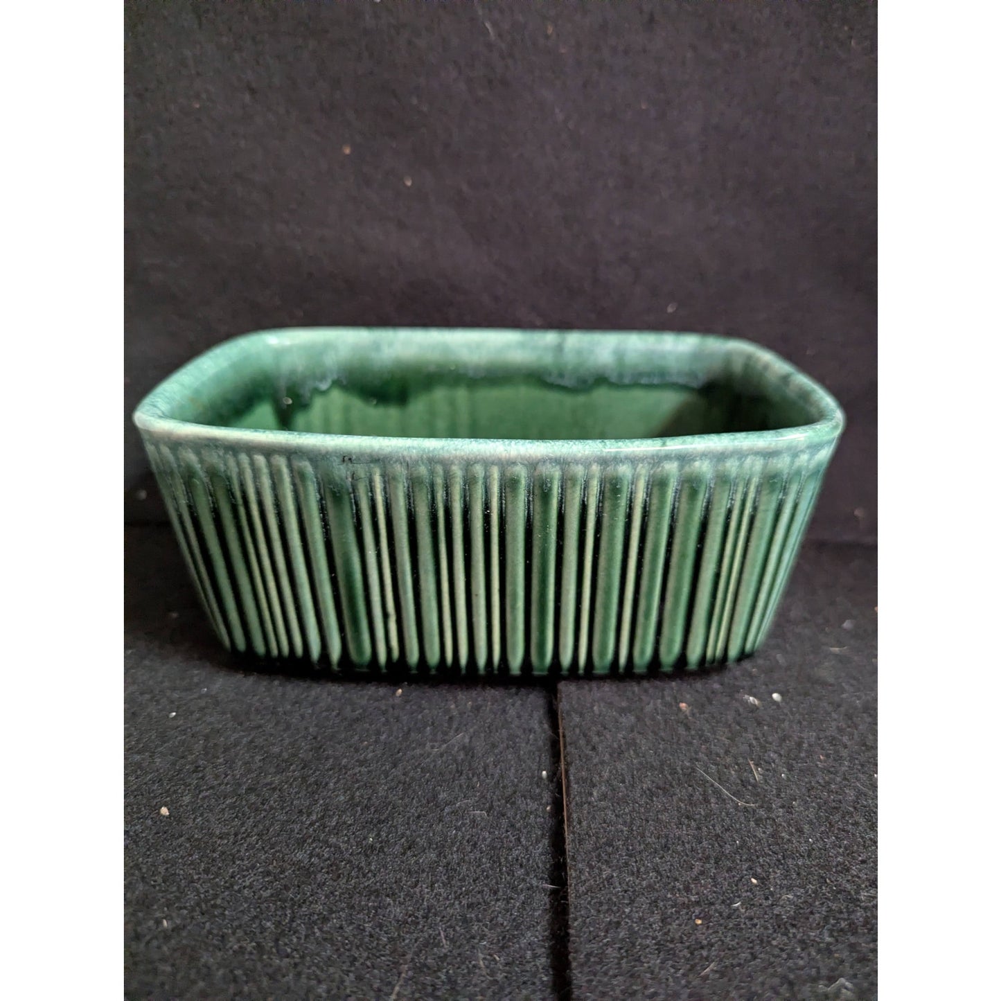 Vintage Hull Pottery Green Drip Glaze Ribbed Planter F67 Houseplant
