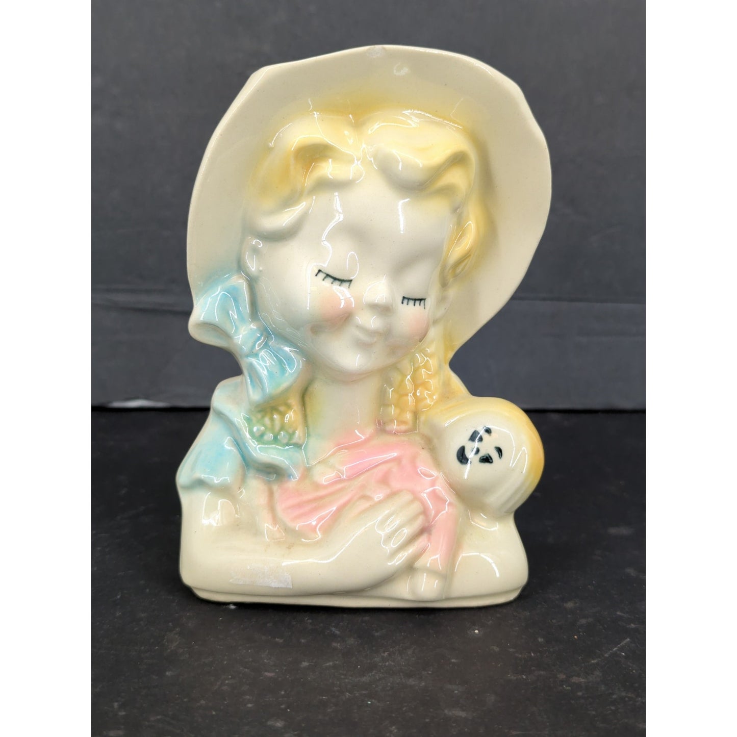 Vintage Ceramic Girl Bonnet Doll Head Vase Wall Pocket Figurine Headvase