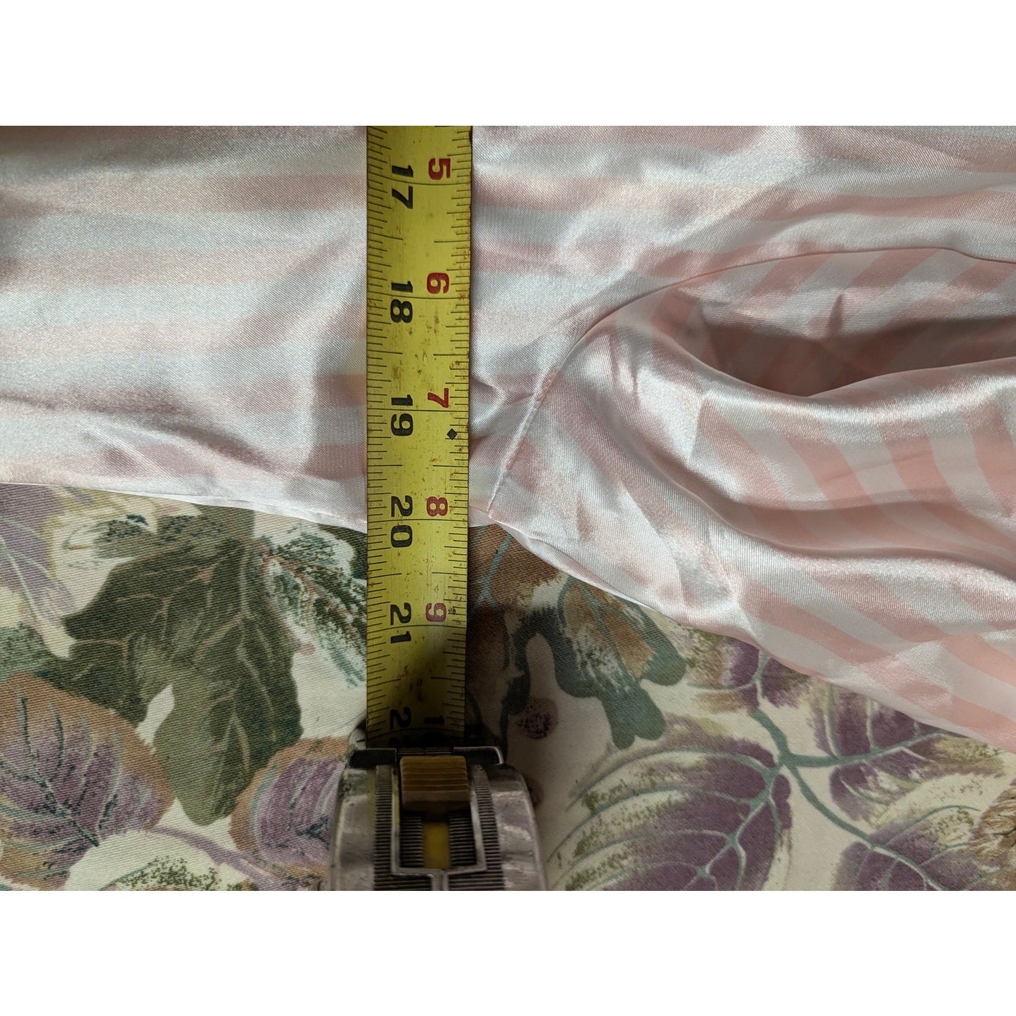 Linea Donatella Pink Striped Satin Pajama Shirt and Shorts Set Size Medium