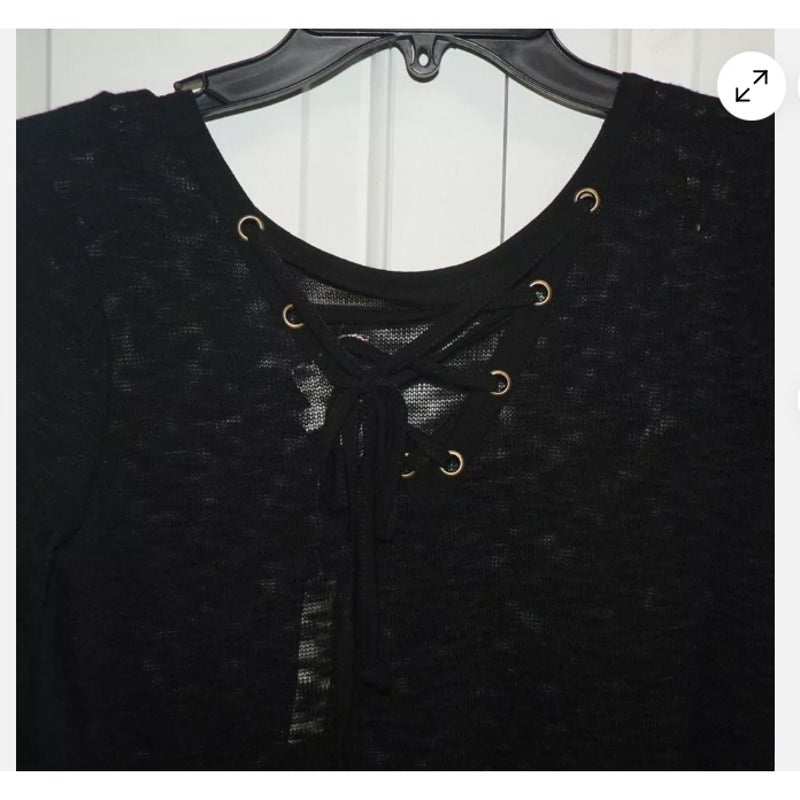 Thyme & Honey Sheer Long Sleeve Lace Up high low Back Black LARGE New Shirt New