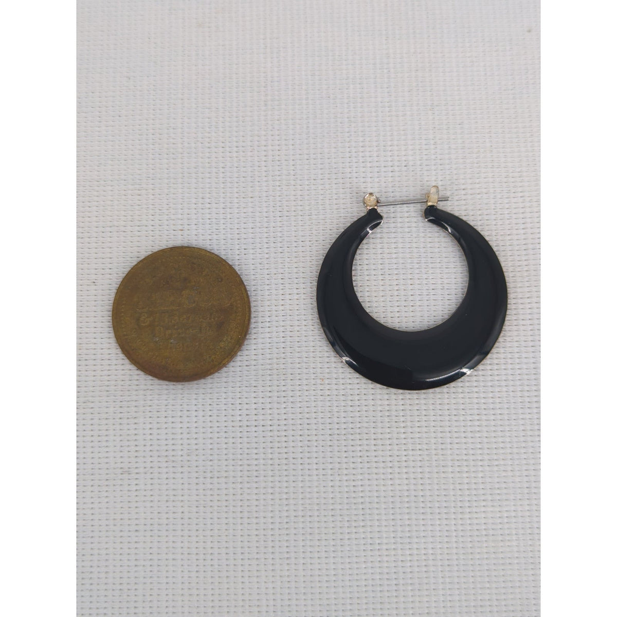 Vintage Glossy Black Enameled Chunky C-Hoop Earrings
