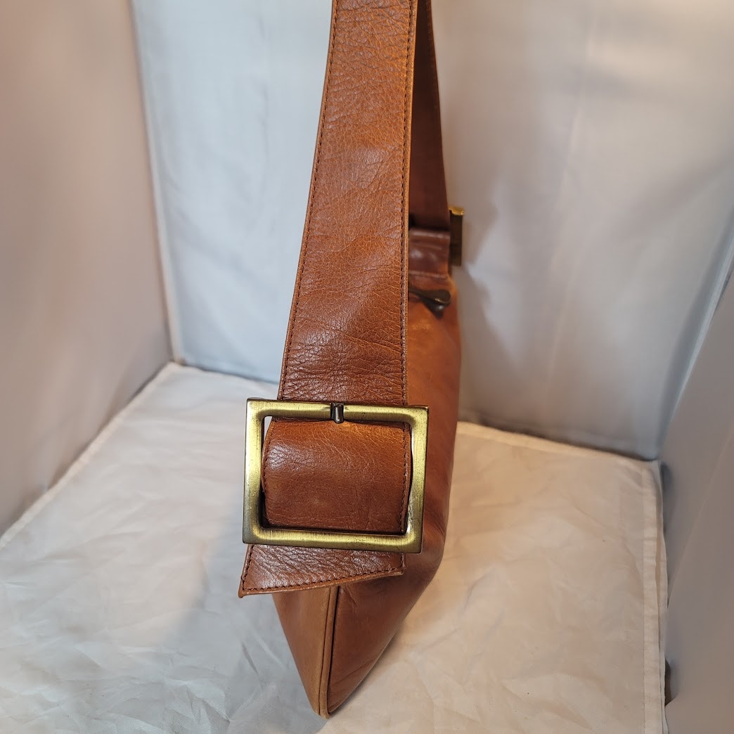 Pelletteria Alexander Italy Leather Shoulder Purse Bag brass hardware Hobo
