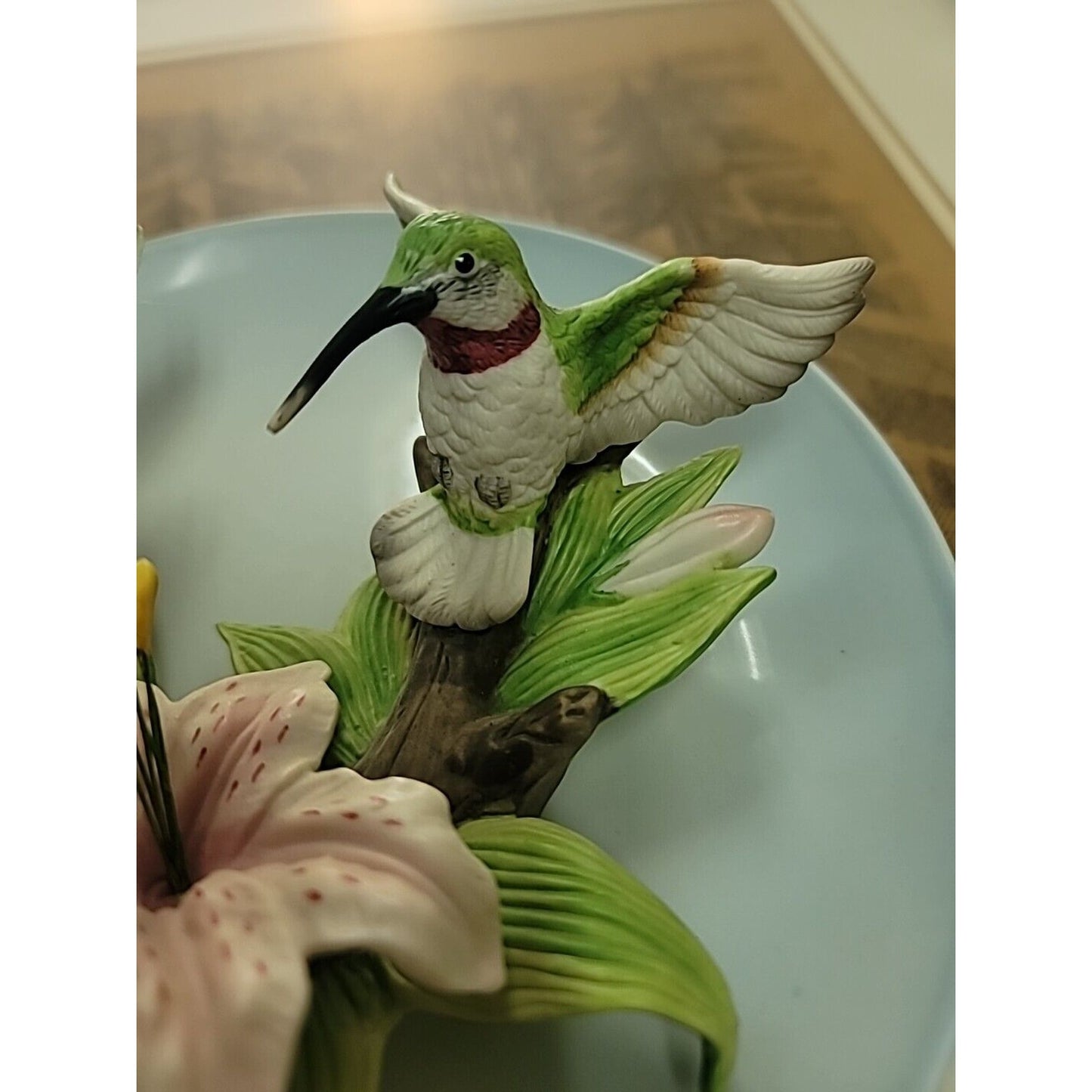 Seymour Mann Connoisseur hummingbird 3D plate 7085 #25,000 w/stand Edition DECOR